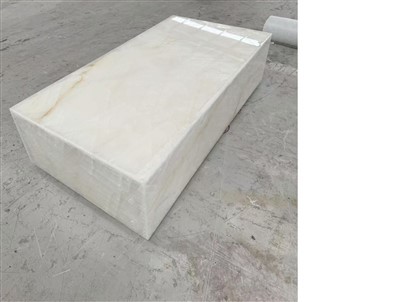 میز قهوه کریستال سفید